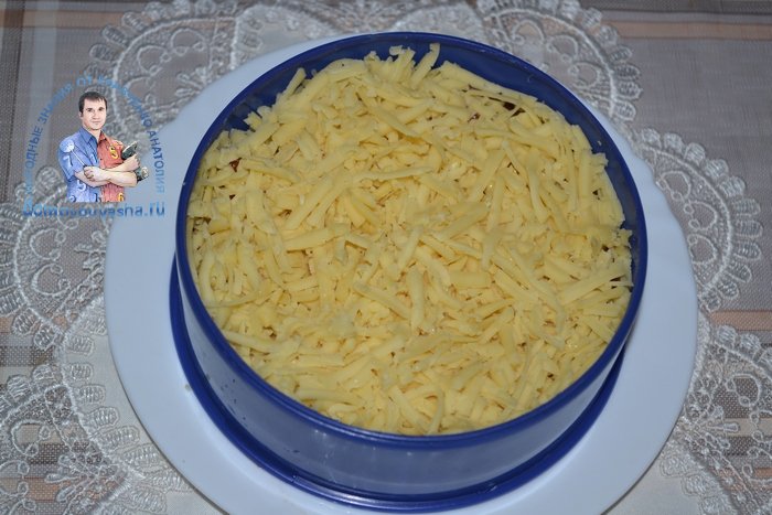 Салат Курица под кайфом с маком и копченой курицей